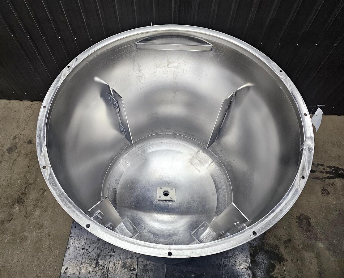 Used Used 275 Gallon Tank, 304 Stainless Steel