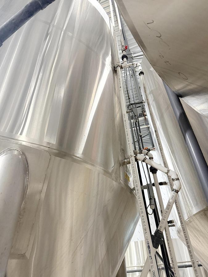 Used Used 4000 Gallon Jacketed Tank, 304 Stainless Steel