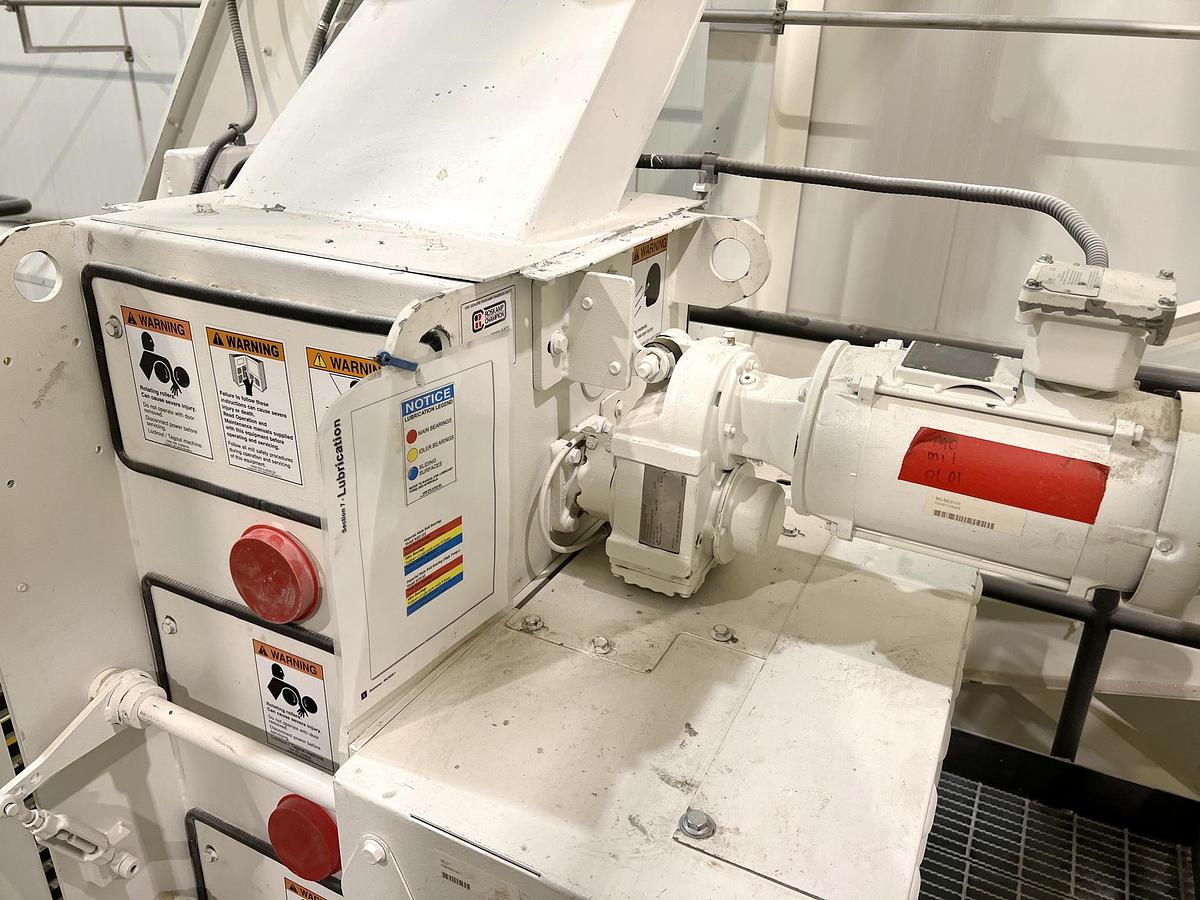 Used Used CPM Roskamp Champion Roll Crusher,  Model FPC900-18