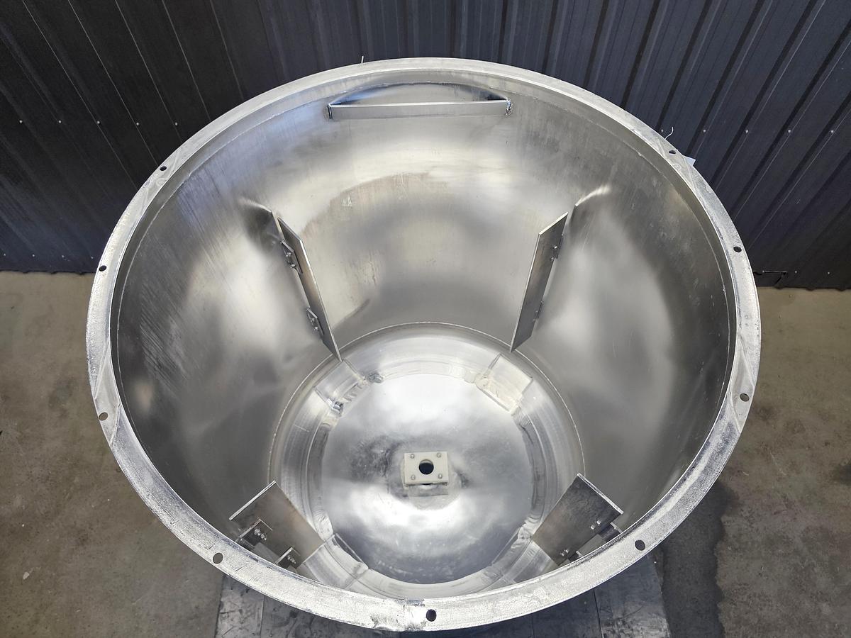 Used Used 275 Gallon Tank, Stainless Steel
