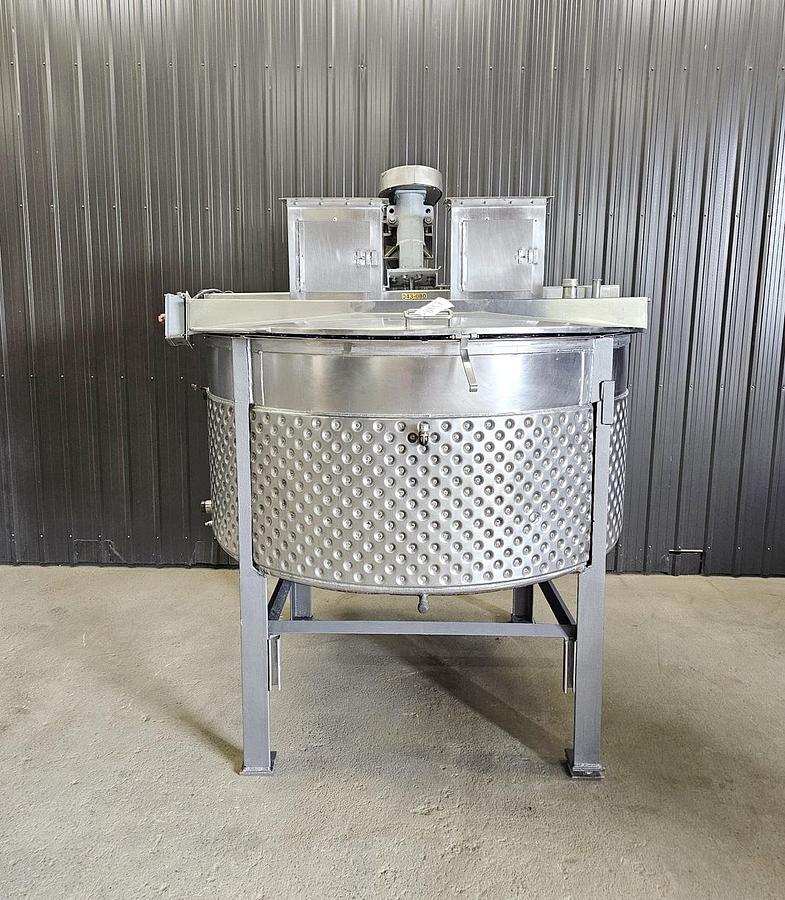 Used Used 630 Gallon Jacketed Tank, 304 Stainless Steel, With Mixer