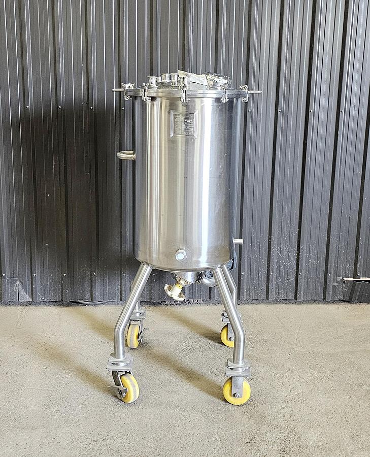 Used Stainless Steel Magnetic Bottom Drive Tank
