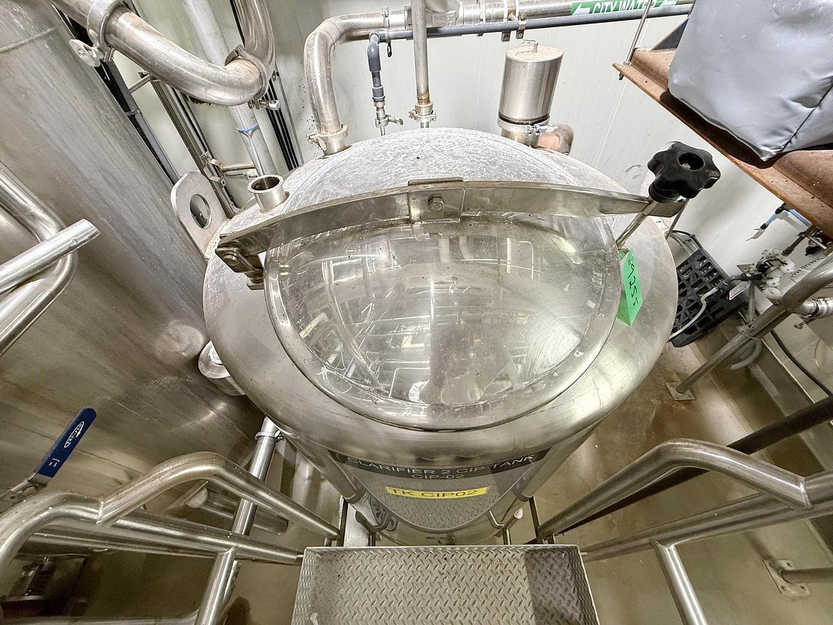 Used Used 300 Gallon Tank, 316L Stainless Steel