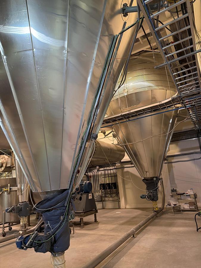 Used Used Mariott Walker - Model 14T-4-2C-2BH Spray Dryer