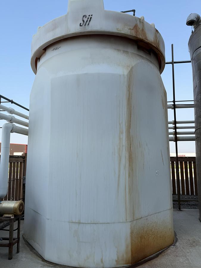 Used Used 5500 Gallon Double Wall Hydrochloric Acid Tank