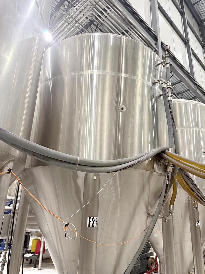 Used Used 2500 Gallon Jacketed Tank, 304 Stainless Steel