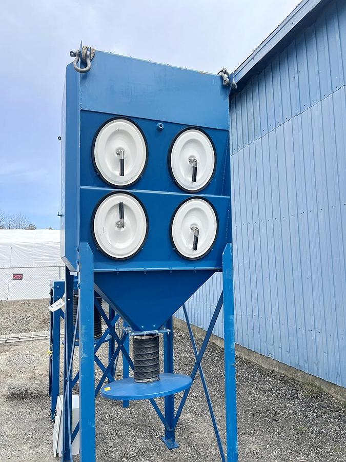 Used Used Donaldson Torit Dust Collector, Model DFO2.4, with Cyclone