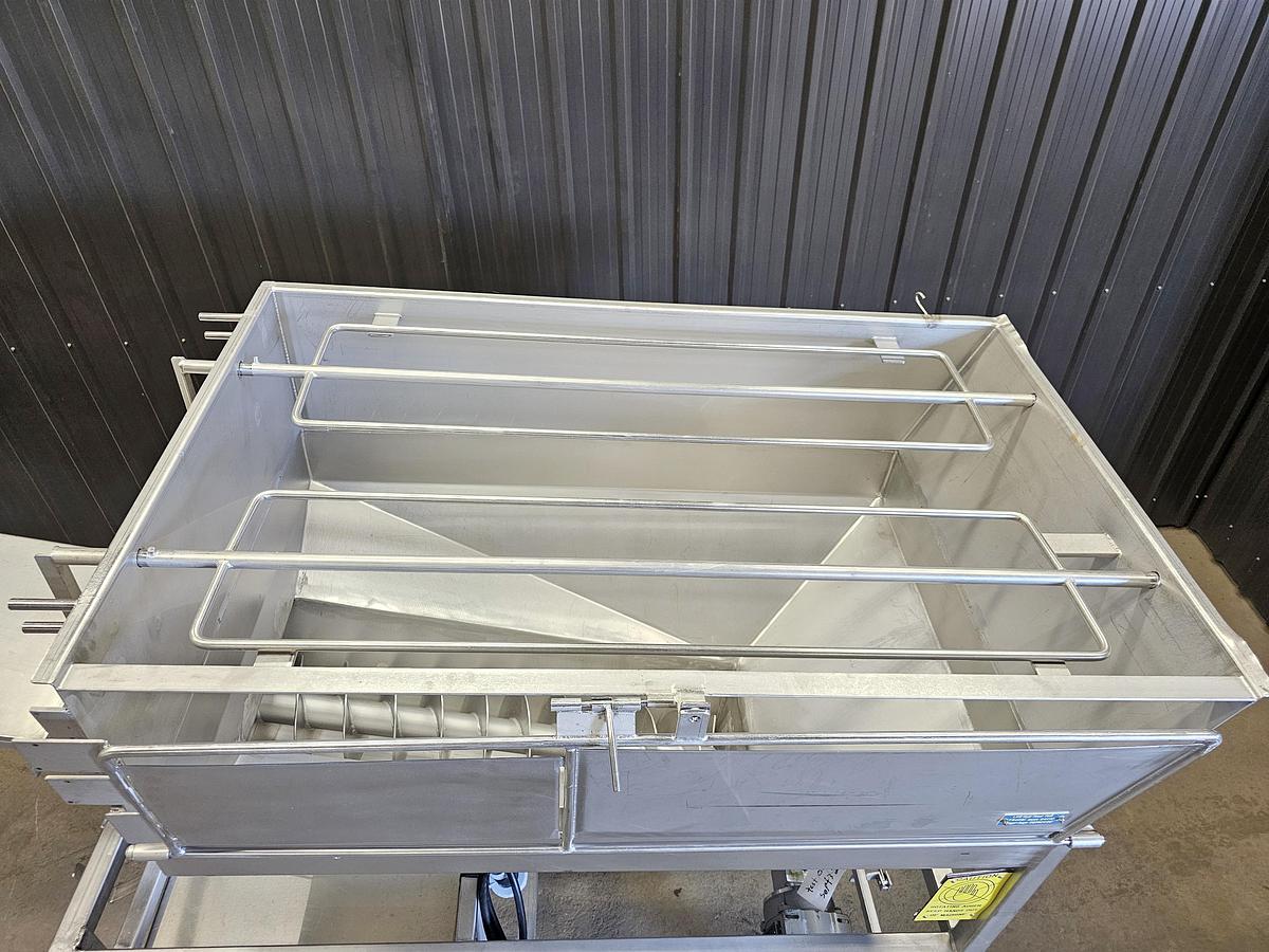 Used TCL Auction - Maple Leaf Foods - Ontario - Lot 123 - conveyor