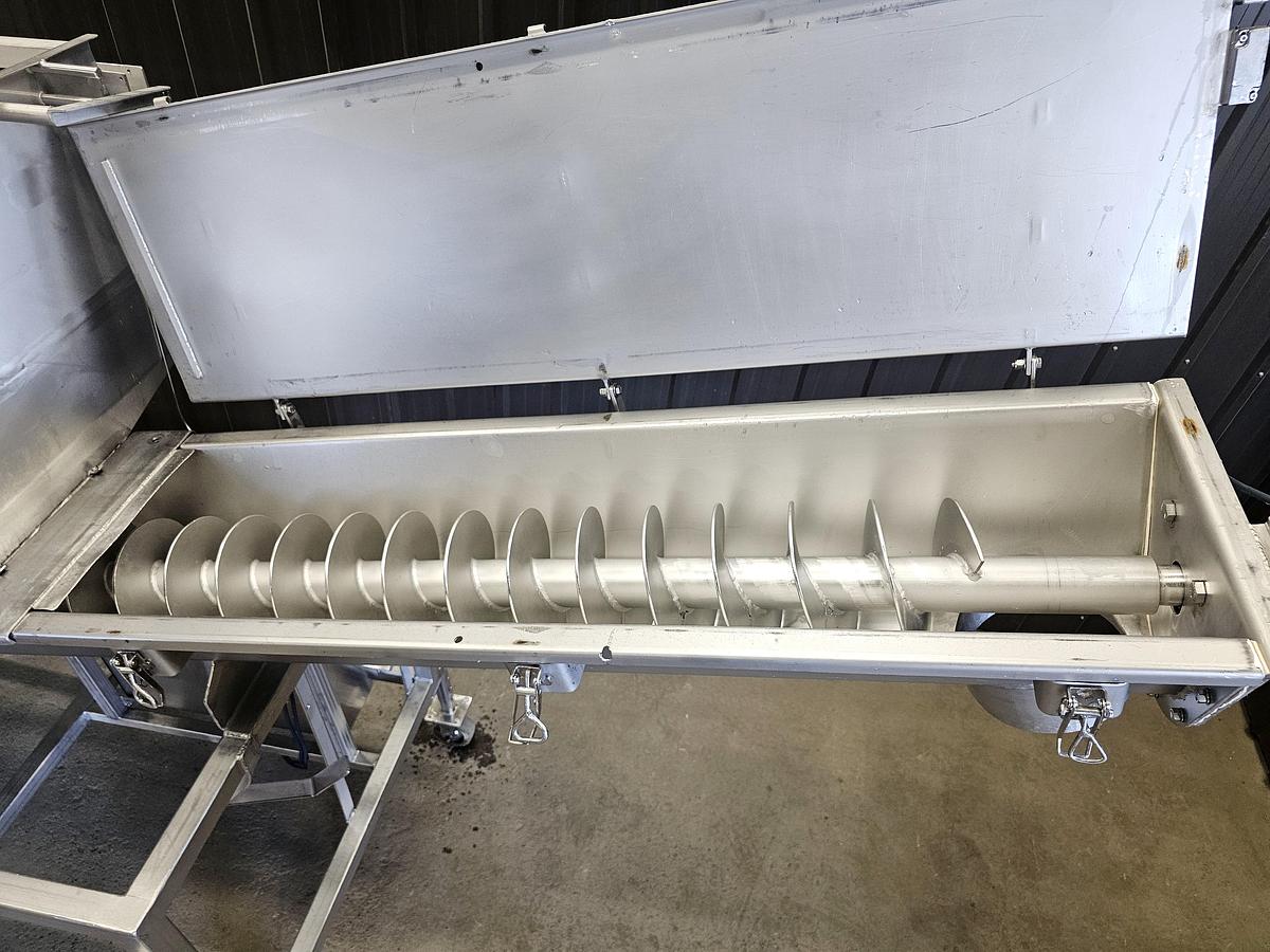 Used TCL Auction - Maple Leaf Foods - Ontario - Lot 123 - conveyor