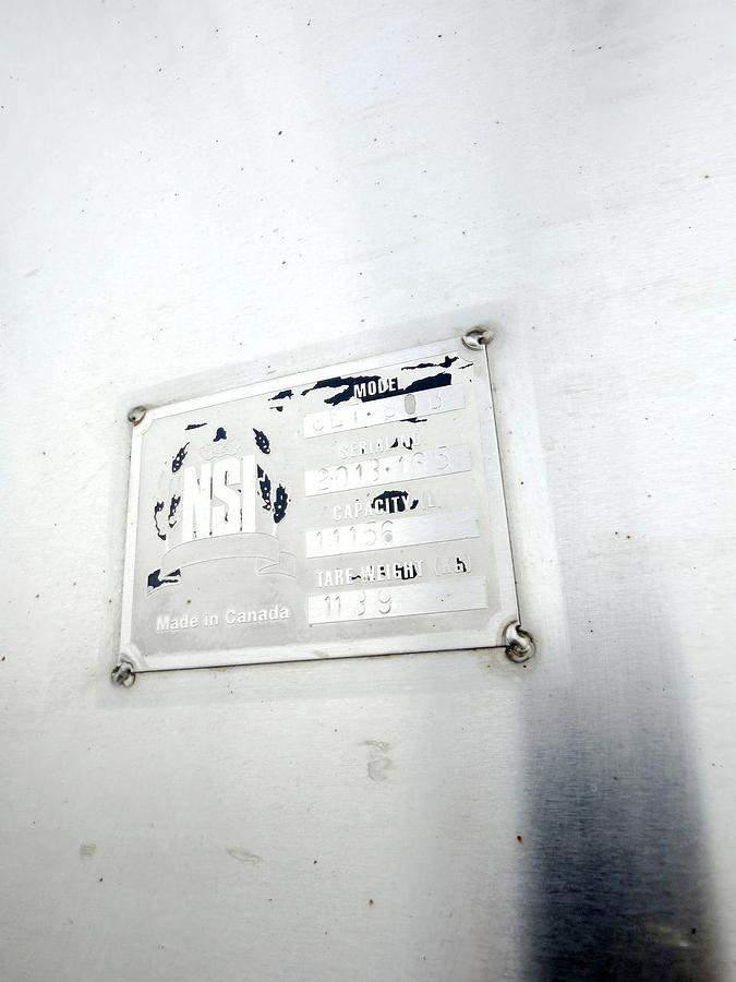 Used Used 2947 Gallon Tank, 304 Stainless Steel