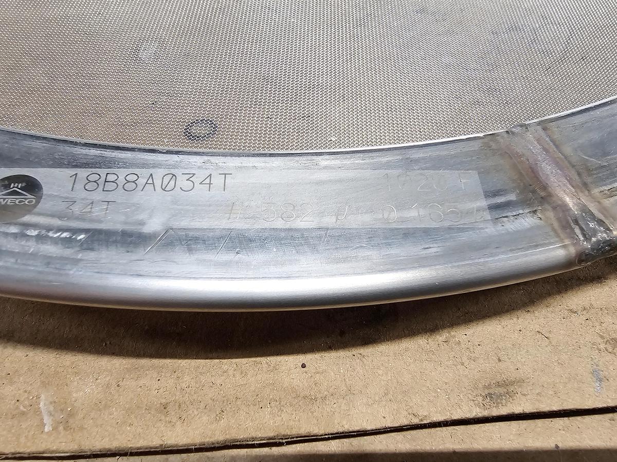 Used Used Sweco 36'' Screen 18''