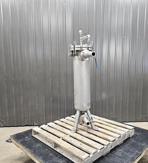 Used USED FILTER, BASKET TYPE, 2" INLET/OUTLET, STAINLESS STEEL