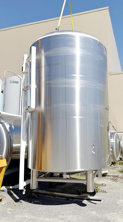 Used Used 5500 Gallon Jacketed Tank, 304 Stainless Steel