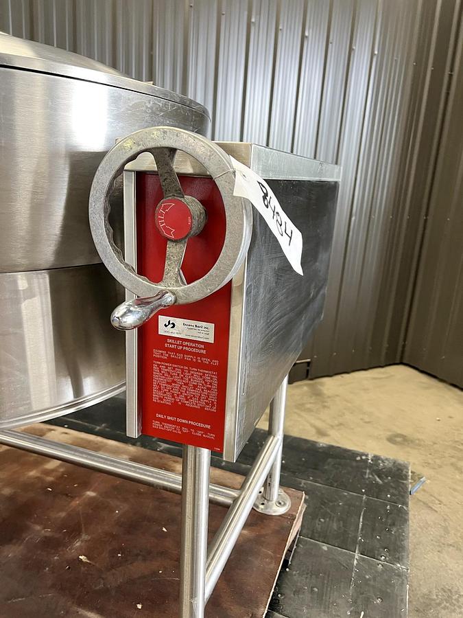 Used Used Hobart 35 Gallon Tilting Kettle, Stainless Steel, Gas Fired