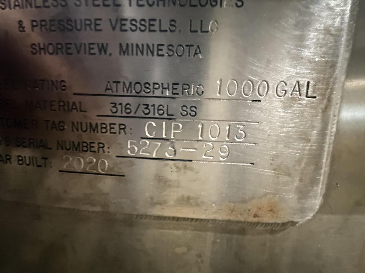Used Used 1000 Gallon Tank, 316L Stainless Steel