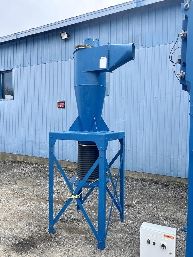 Used Used Donaldson Torit Dust Collector, Model DFO2.4, with Cyclone