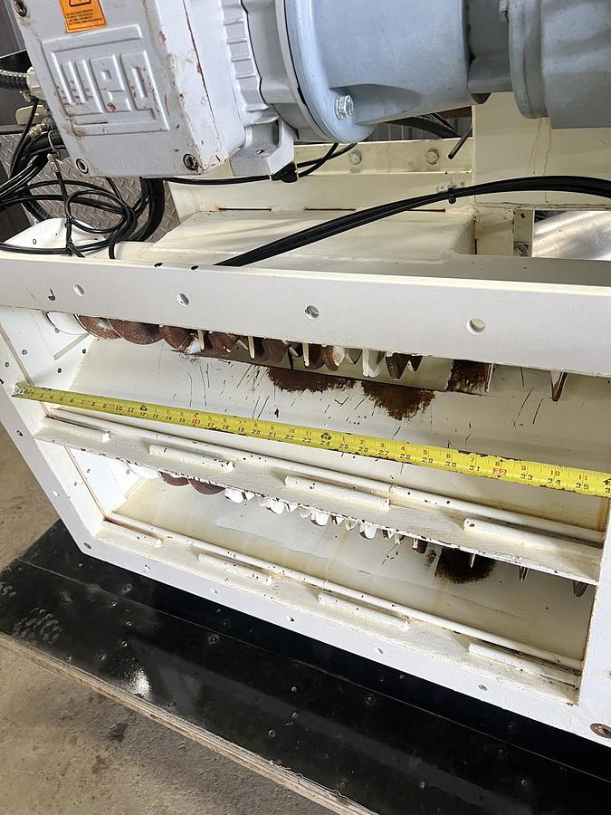 Used Used Screw Conveyor / Lump Breaker, 21'' Diameter X 36'' Long, Twin Screws