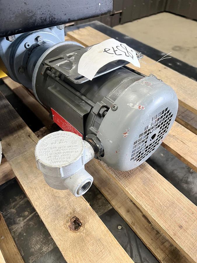 Used Used Rotary Air Lock Valve, 8" X 8", with Lump Breaker