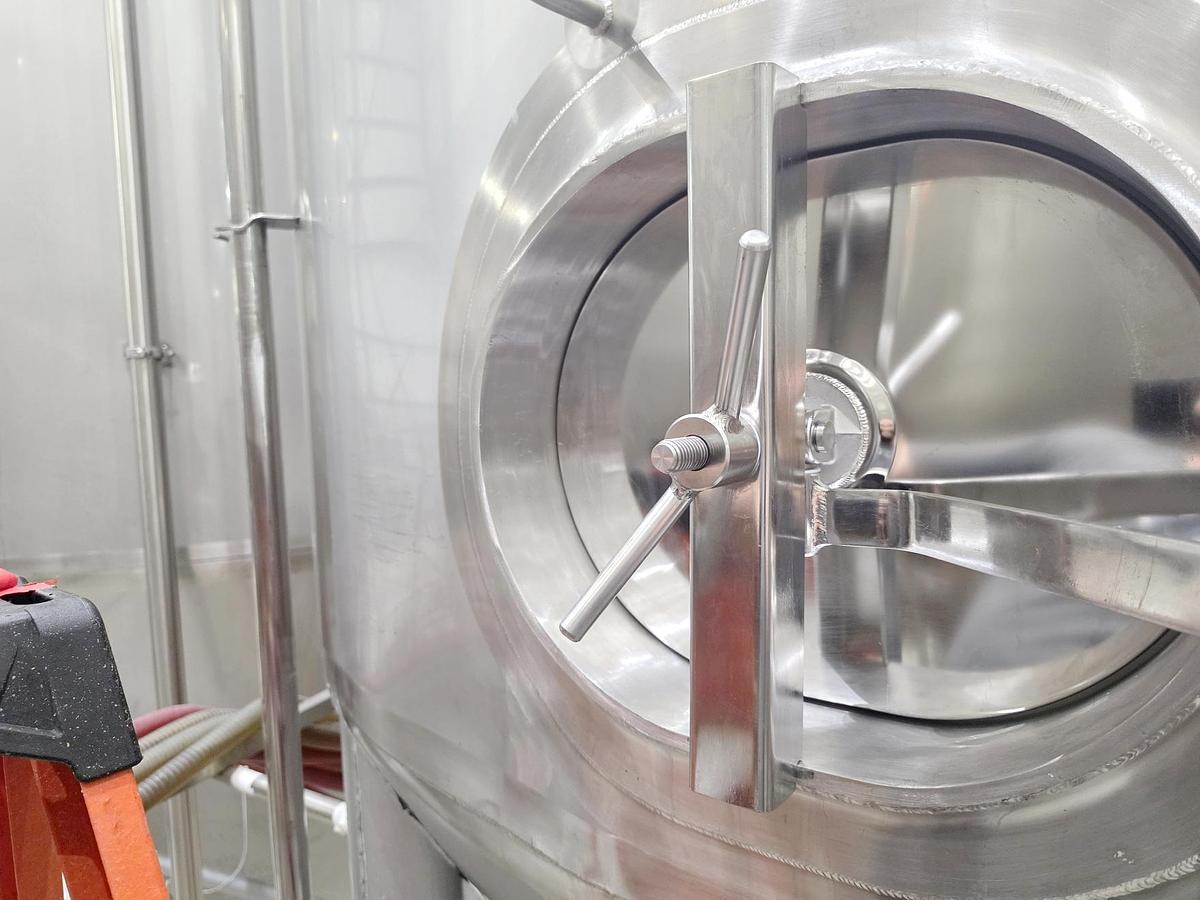 Used Used 10,000 Gallon Feldmeier Jacketed Tank (Reactor), 304 Stainless Steel