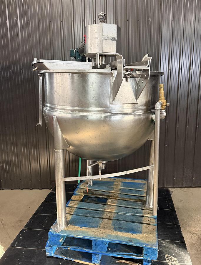 Used Used 200 Gallon Lee Industries Jacketed Kettle, Stainless Steel, With Scrape Agitation