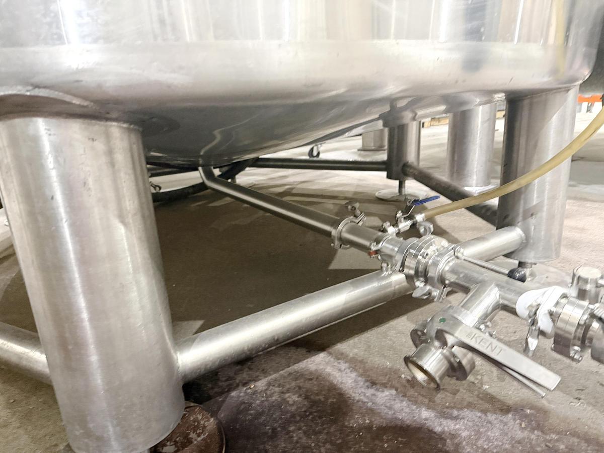 Used Used 4650 Gallon Jacketed Tank, 304 Stainless Steel