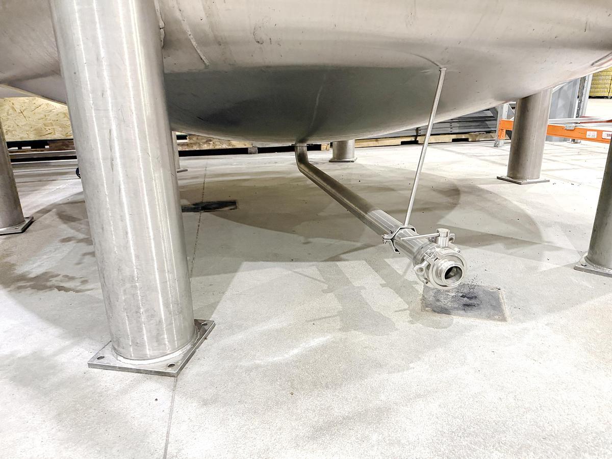 Used Used 13,208 Gallon Tank, 304 Stainless Steel