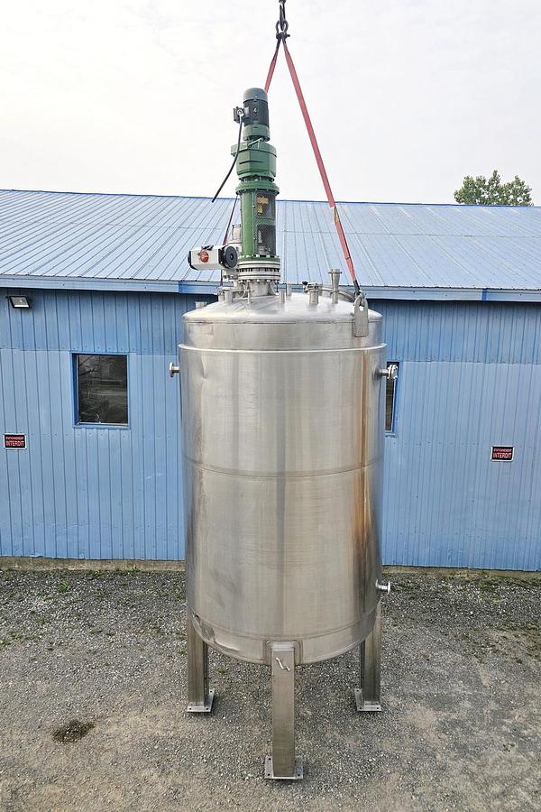 Used Used 2500 Gallon Jacketed Tank, 316 Stainless Steel, With Mixer