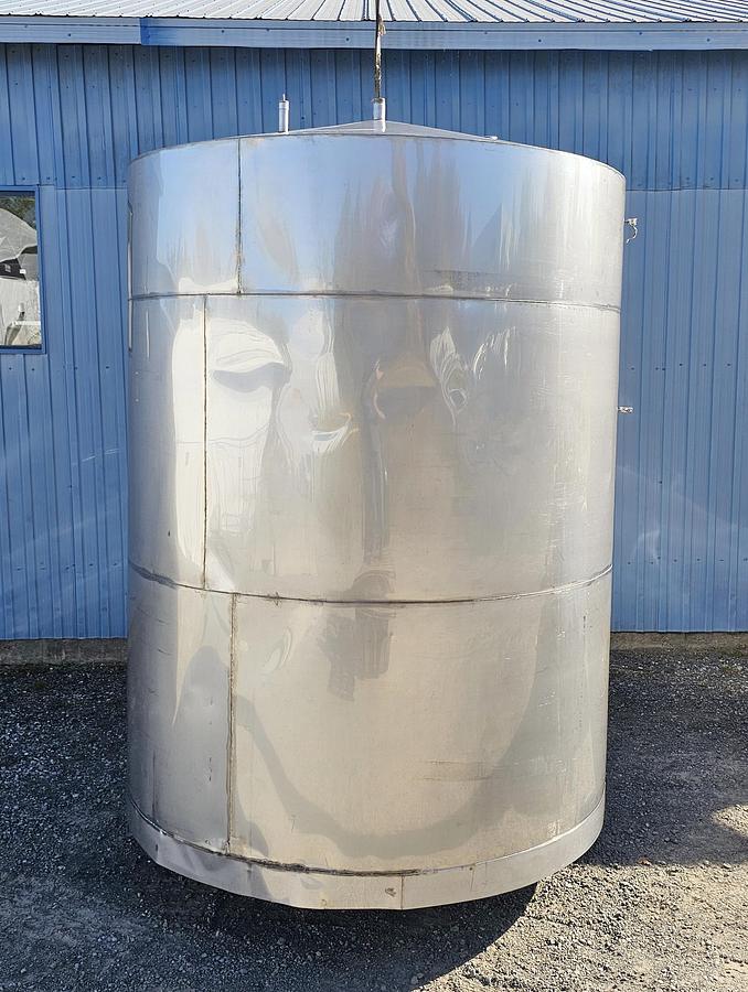 Used Used 3400 Gallon Stainless Steel Tank