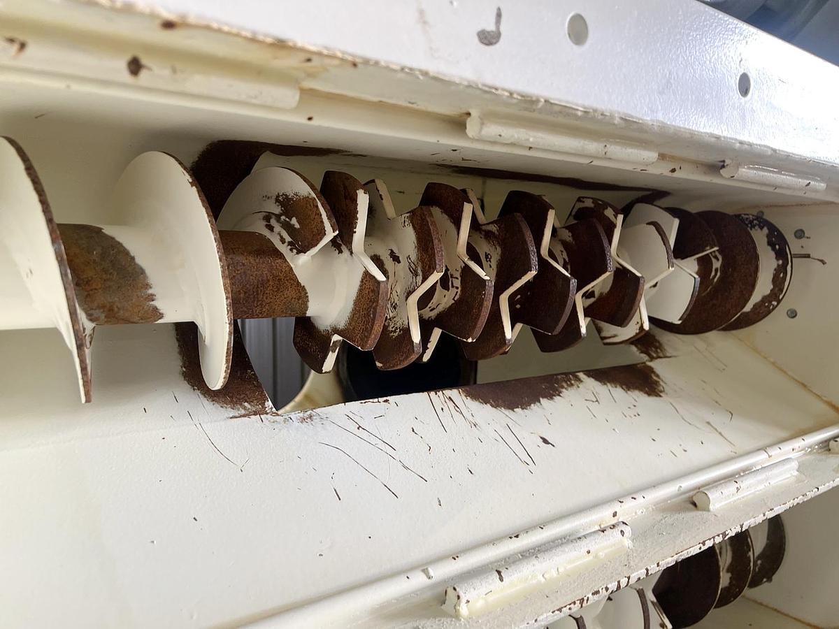 Used Used Screw Conveyor / Lump Breaker, 21'' Diameter X 36'' Long, Twin Screws