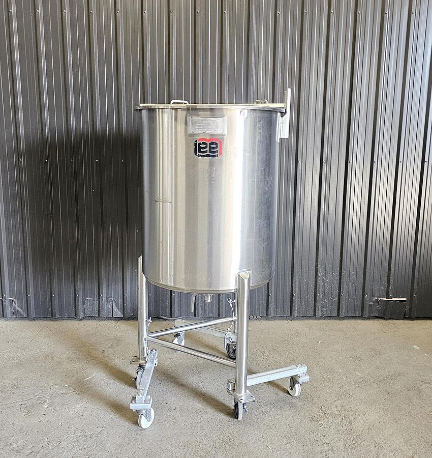 Used Heritage Global Auctions (Hagerstown MD) Lot 637 - Tank