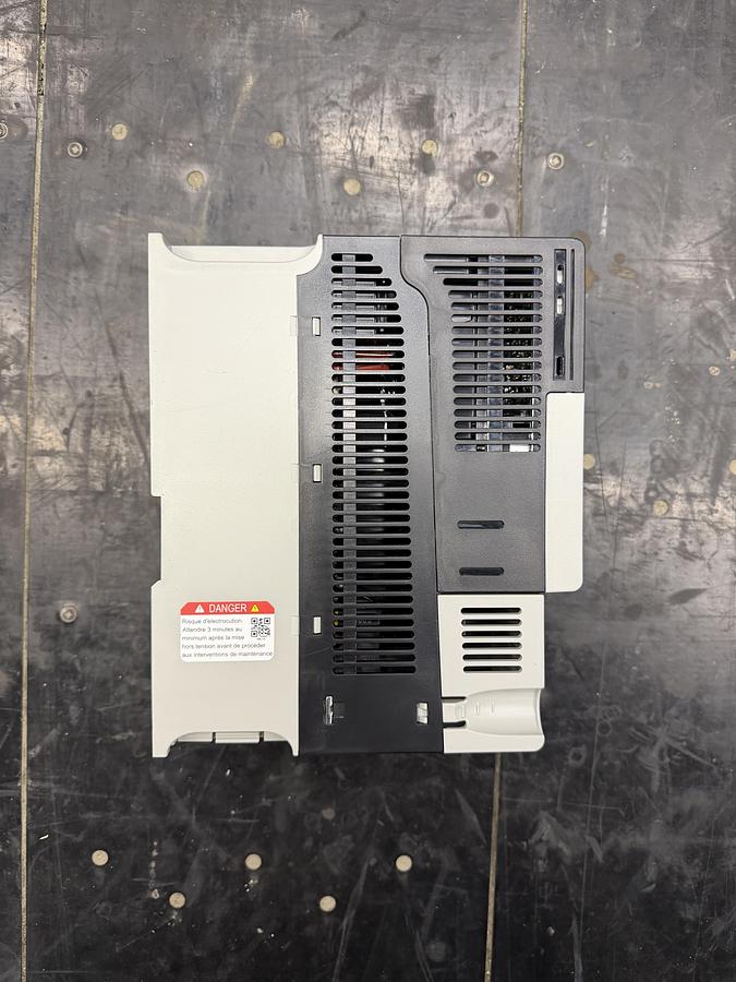 Used Used Allen-Bradley Variable Frequency Drive, 10 HP, 460-600V - Quantity Available : 28