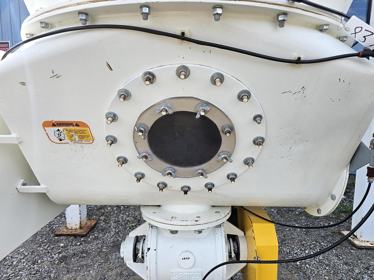 Used Hopper with screw valve