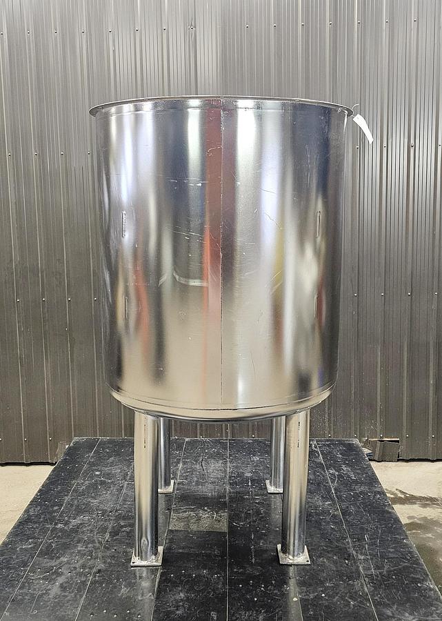Used Used 275 Gallon Tank, 304 Stainless Steel