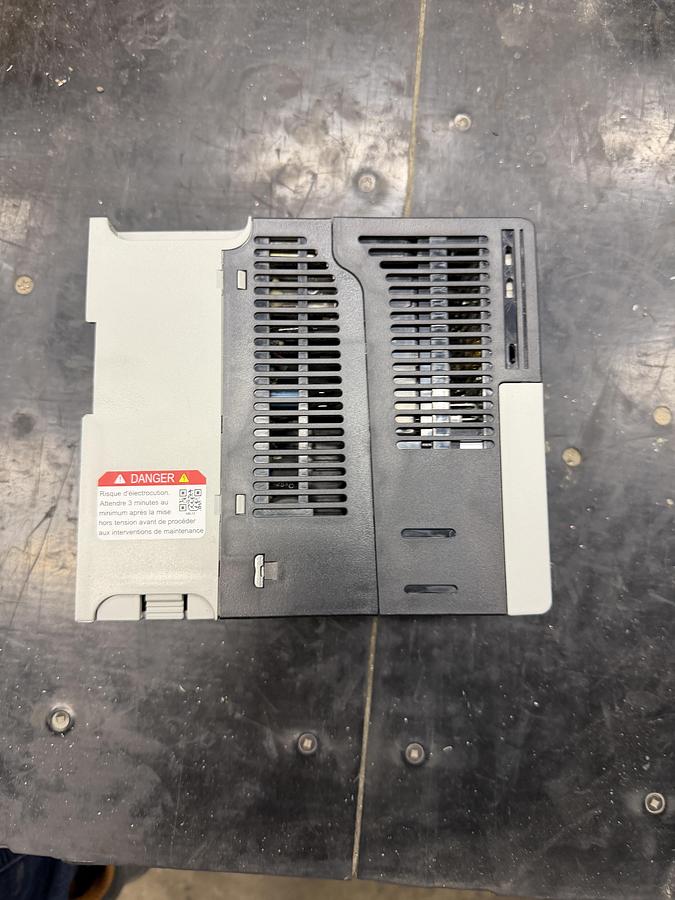 Used Used Allen-Bradley Variable Frequency Drive, Model 25B-E1P7N104, 1 HP, 460-600V