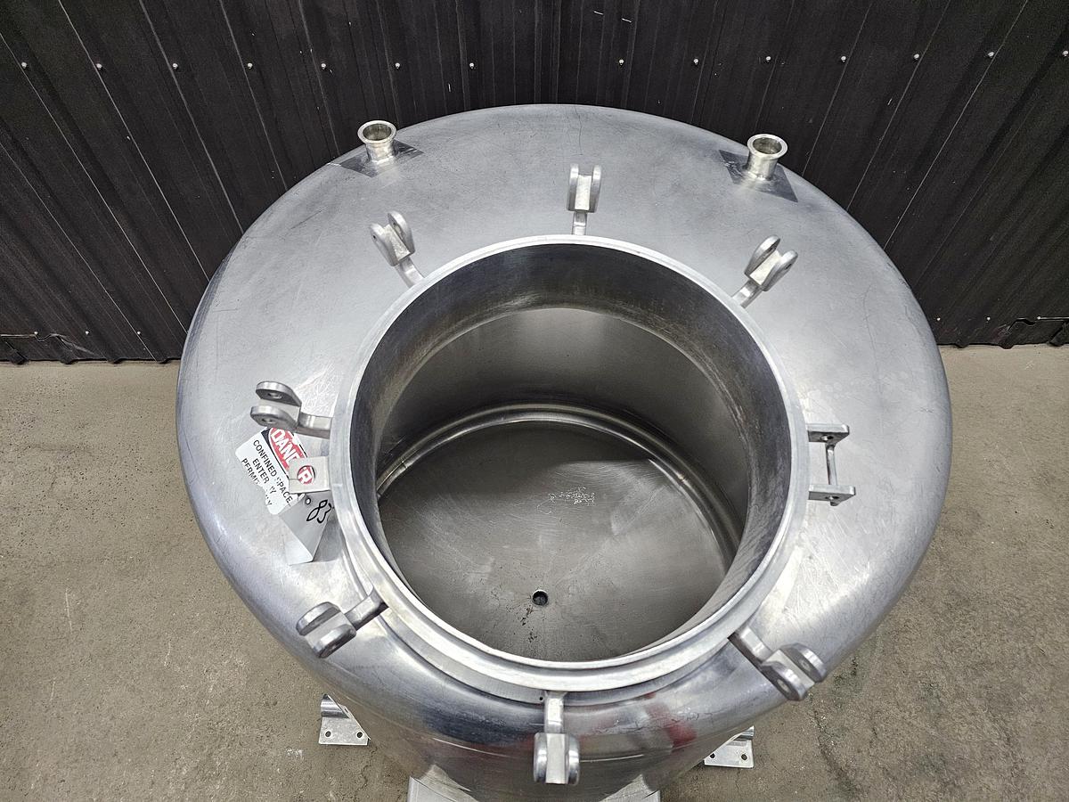 Used Used 335 Gallon Vessel