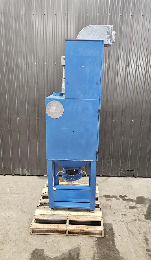 Used Aaron Elgin IL Auction - Lot 31 Donaldson Dust Collector 1 of 2