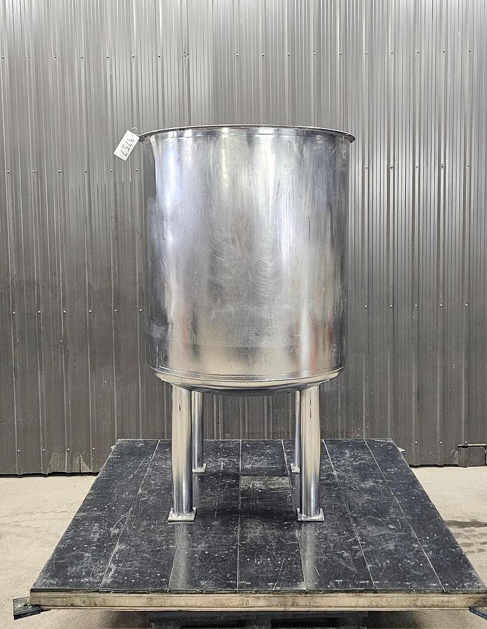 Used Used 275 Gallon Tanks, 304 Stainless Steel