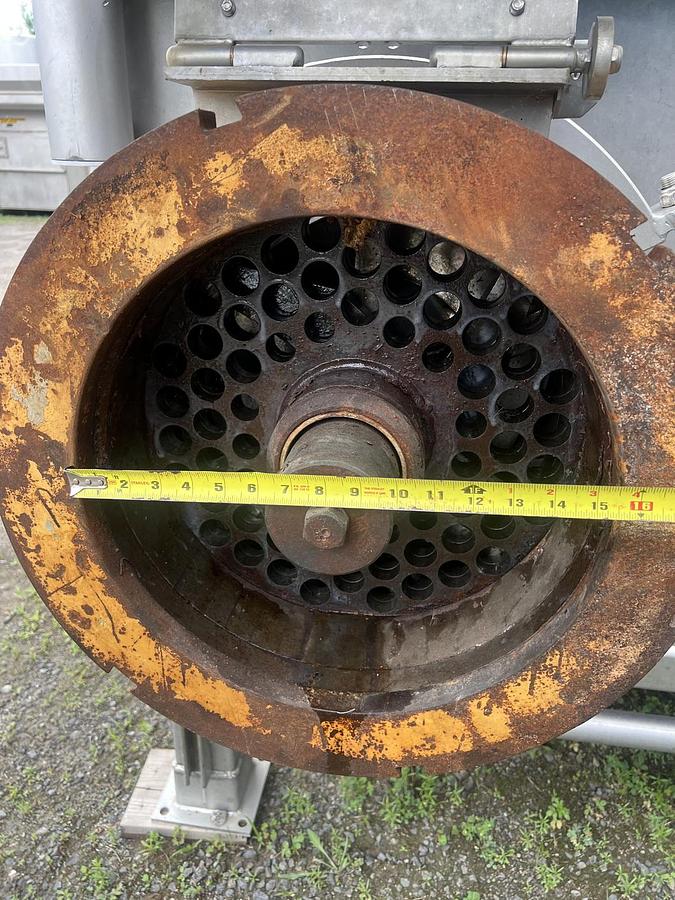 Used Used Super Titan Grinder, 100 HP