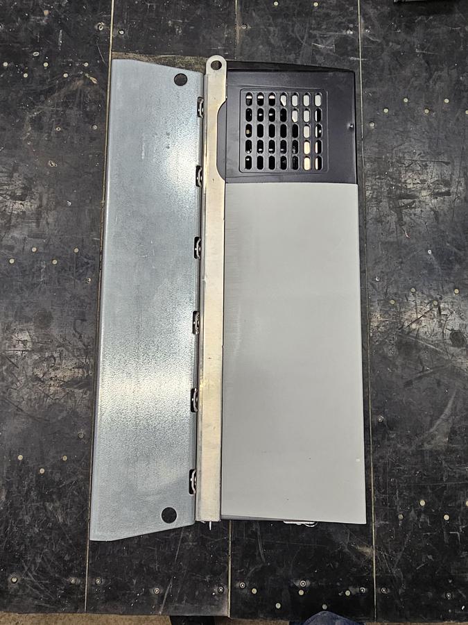 Used Used Allen-Bradley Variable Frequency Drive, 100 HP, 600V - Quantity Available : 3