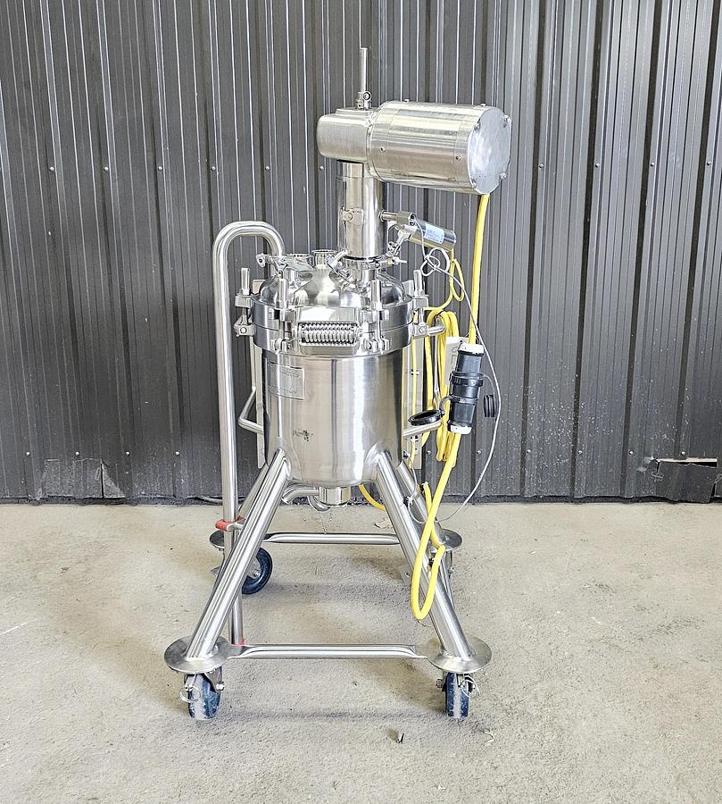 Used Heritage Global Auctions (Hagerstown MD) Lot 611 - Tank