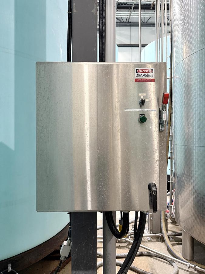 Used Used APV-Gaulin MC18-3TPS High-Pressure Sanitary Homogenizer