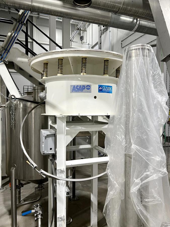 Used Used Sweco Vibrating Screen, 48''