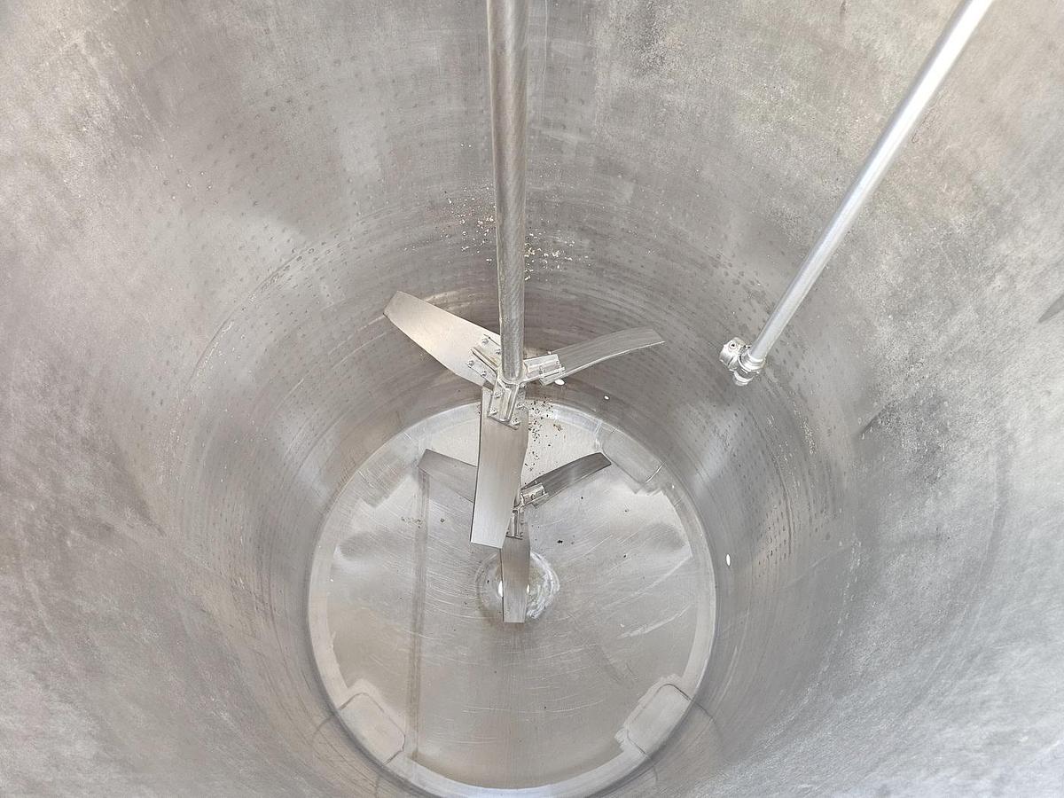 Used West Auction California - Lot A-1002 2500 gallon jacketed mix tank