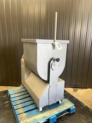 Used USED DADAUX STAINLESS STEEL TILTING PADDLE BLENDER, 7 CUBIC FEET