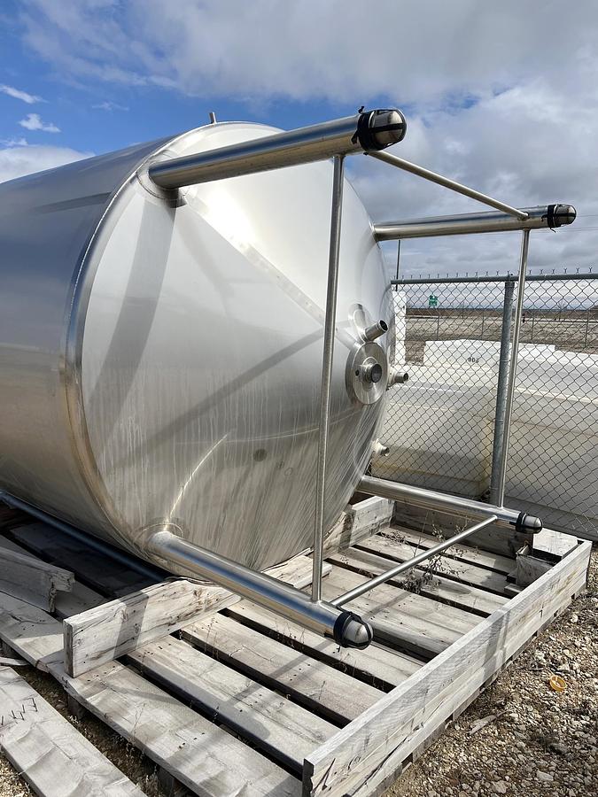 Used Unused 2500 Gallon Jacketed Tank, 316L Stainless Steel, With Scrape Agitation