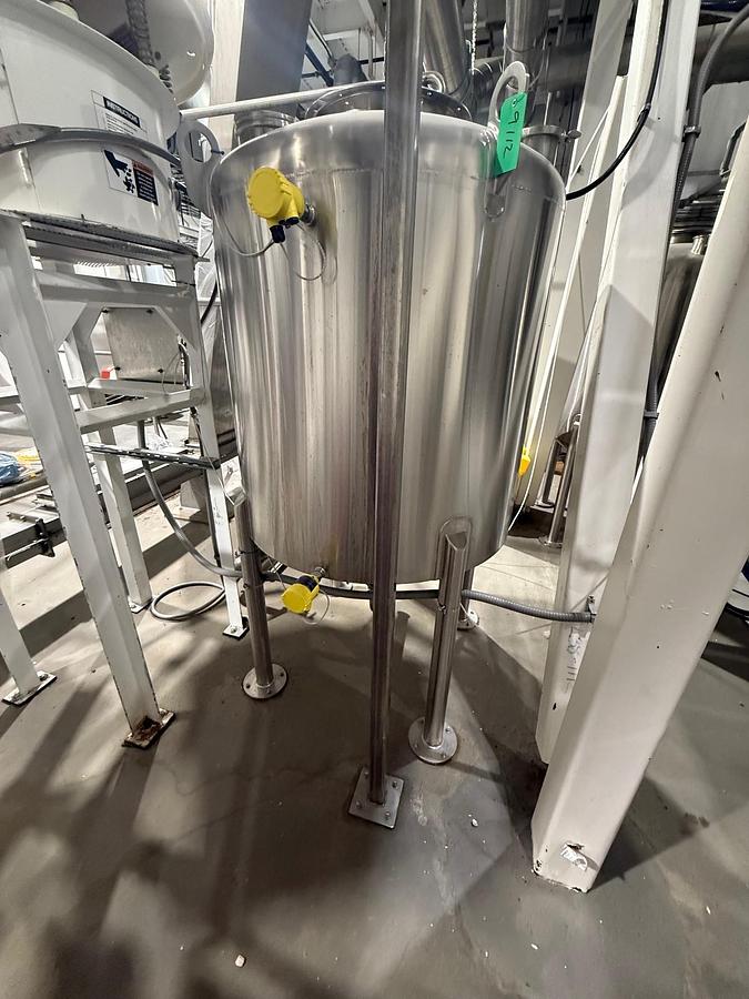 Used Used 200 Gallon Tank, Stainless Steel