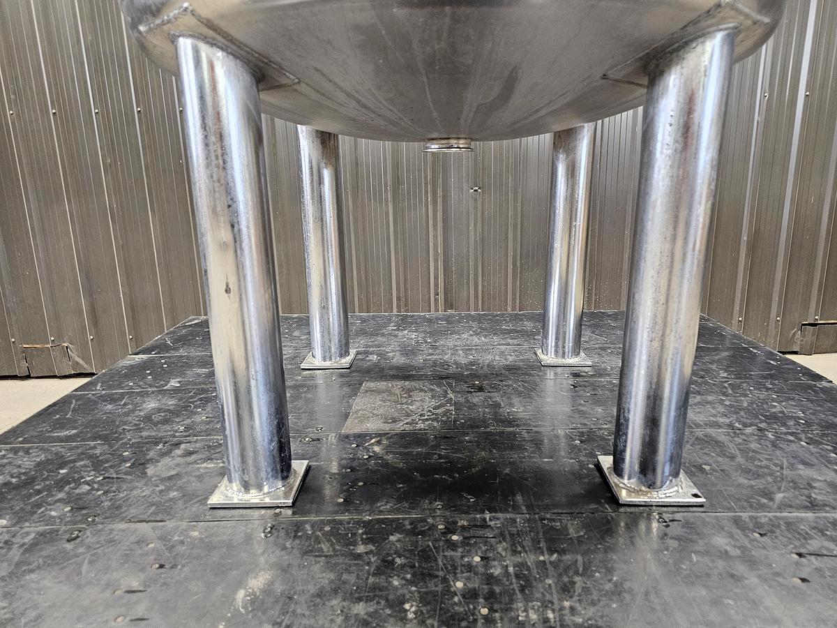 Used Used 275 Gallon Tank, 304 Stainless Steel