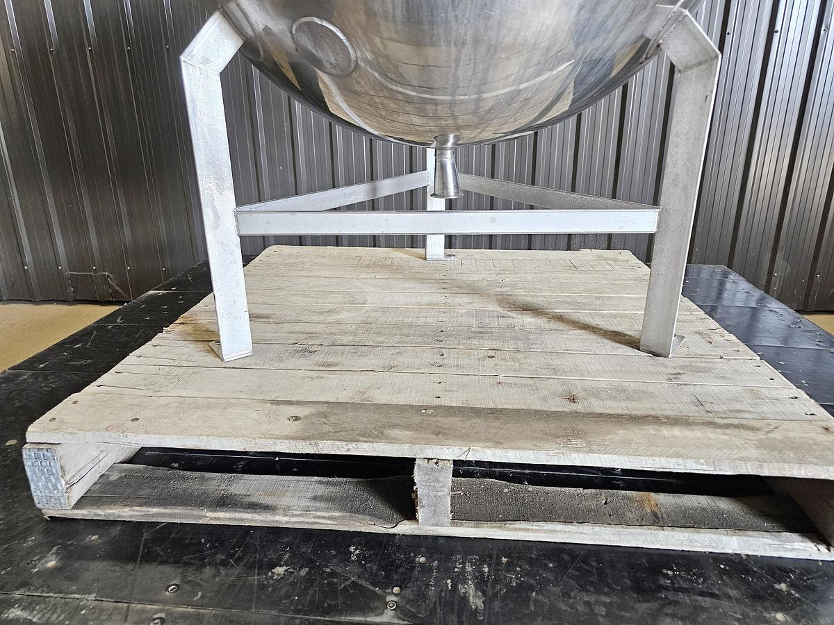 Used TCL Auction - Maple Leaf Foods - Ontario - Lot 31 - Kettle