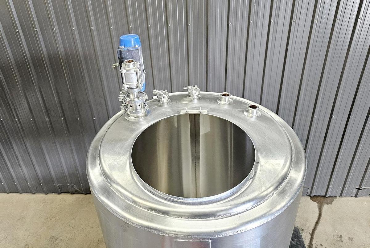 Used Used 125 Gallon Tank, Stainless Steel