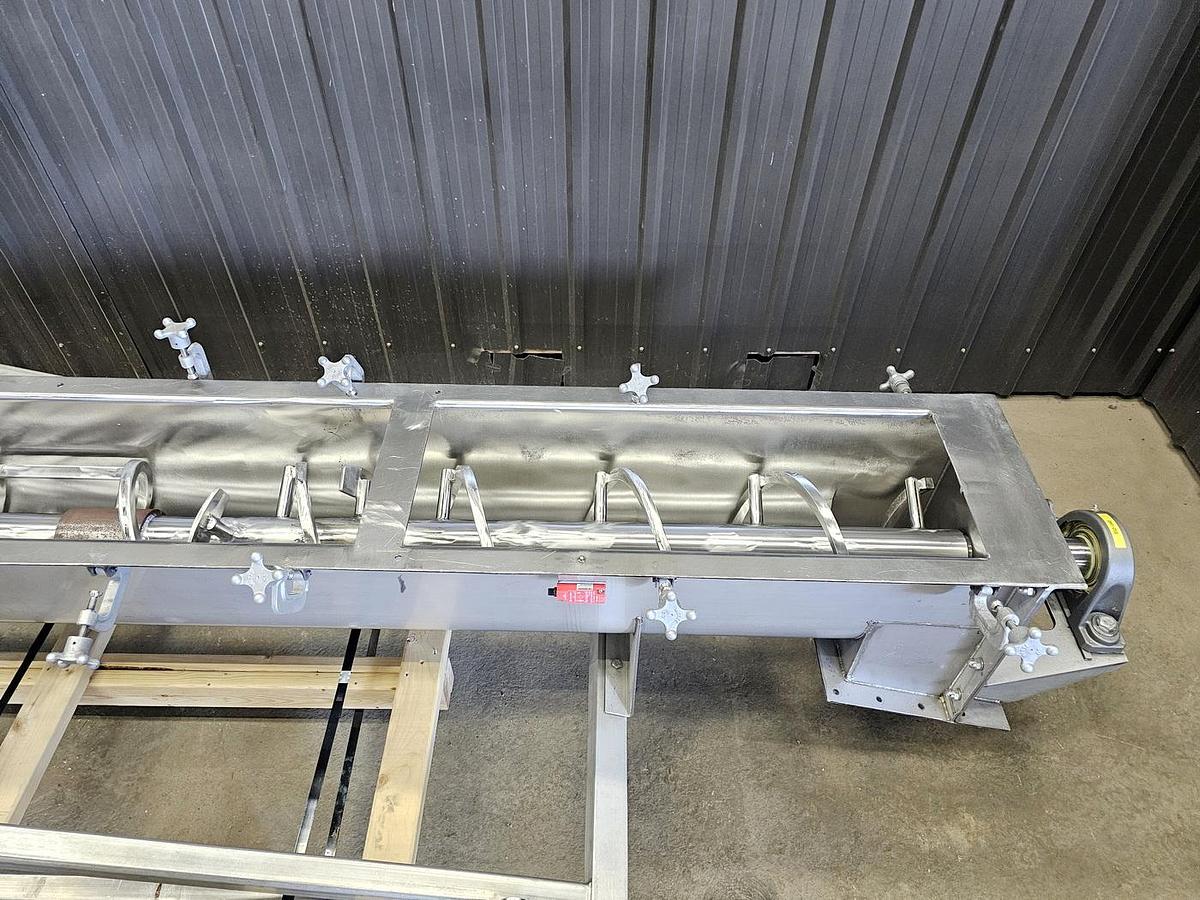 Used Harry Davis NY - Lot 424 - Hayes & Stolz Ribbon Conveyor